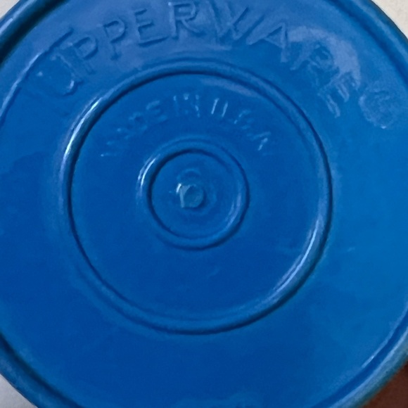 Tupperware Vintage Stacking Bell Tumblers - Picture 3 of 4